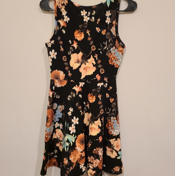 F21 Mini Dress - Picture 2 of 3